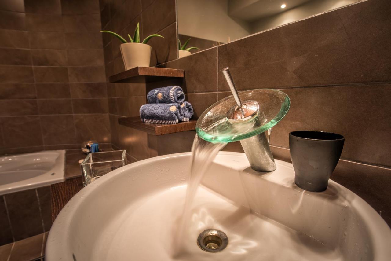 Muthee Luxurious Private Villa Laganas