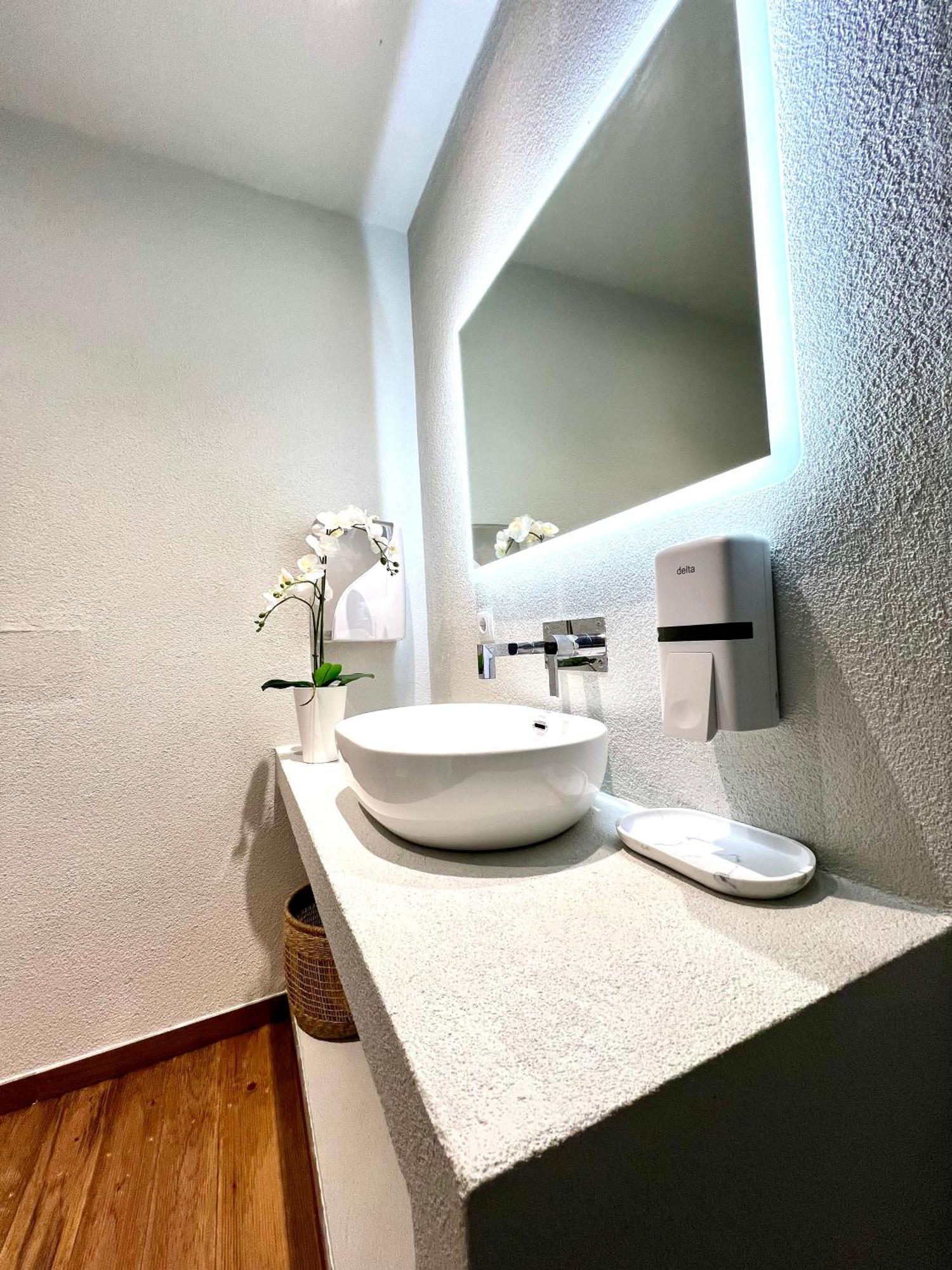 Muthee Luxurious Private Villa *