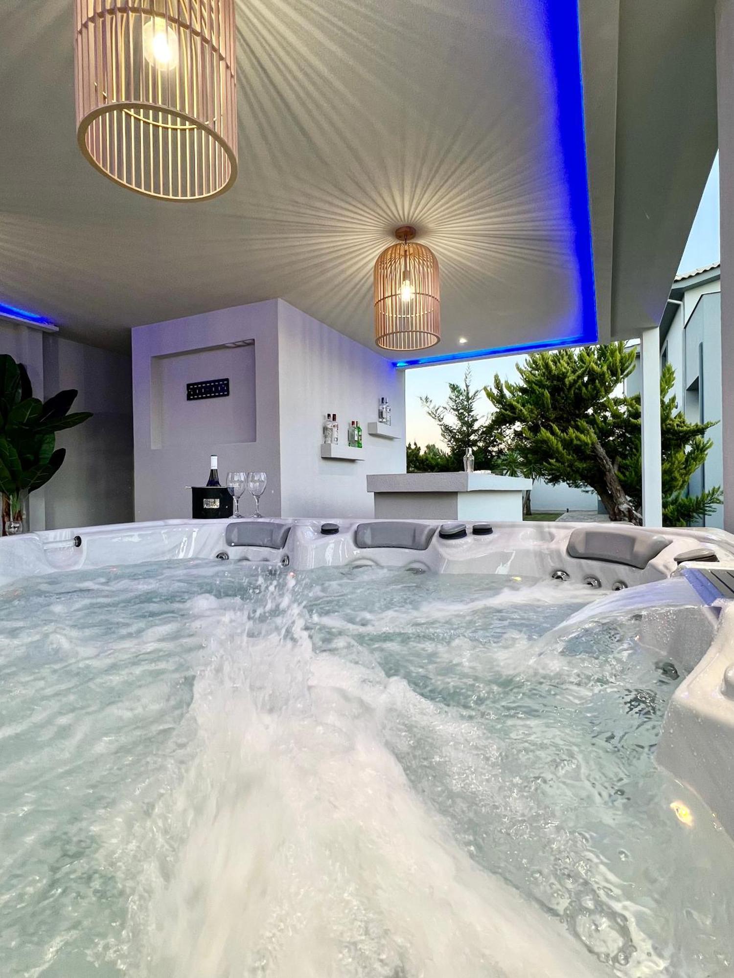 Muthee Luxurious Private